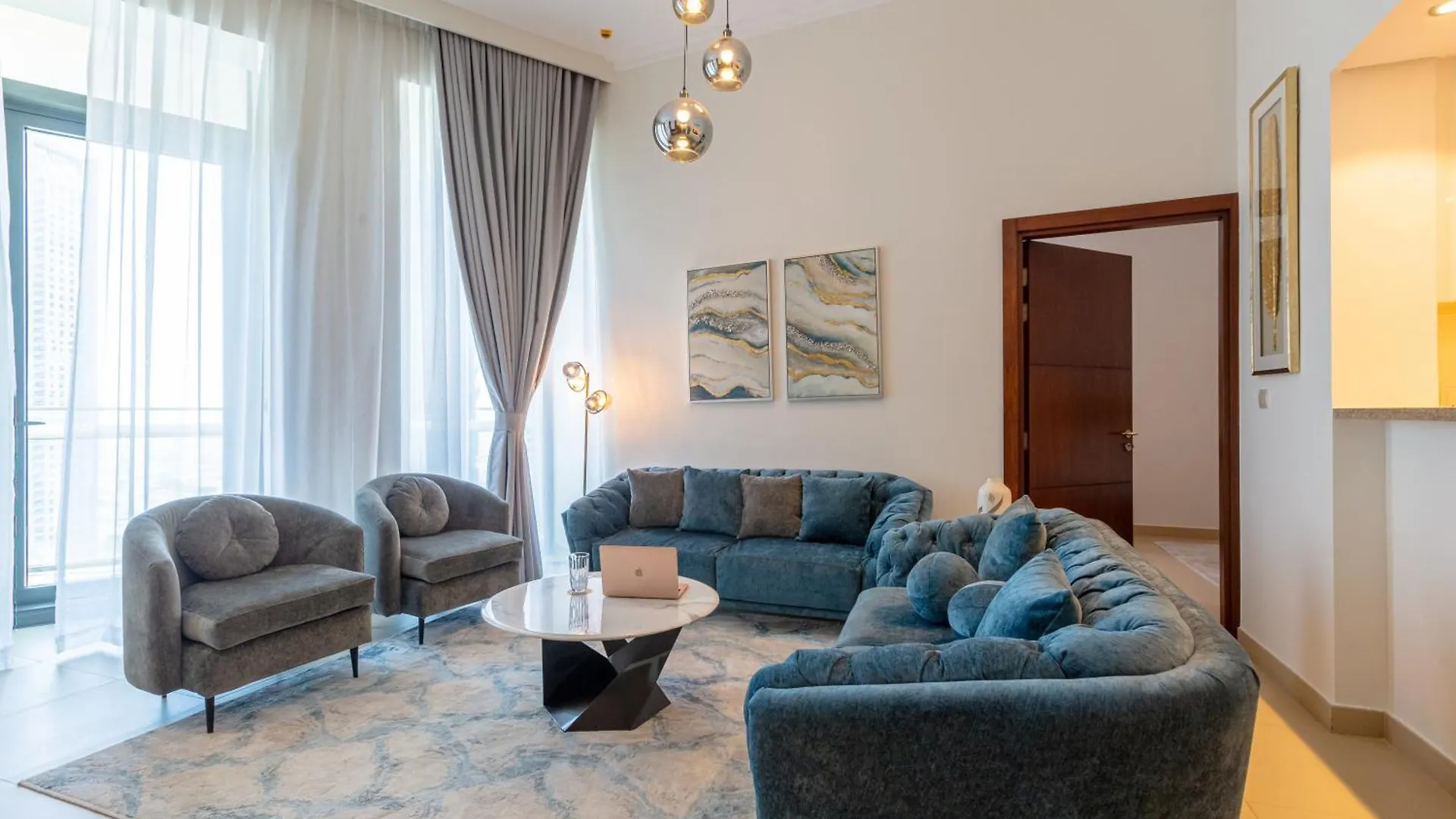 Dubai Mall Direct Access Apartment - Burj Vista