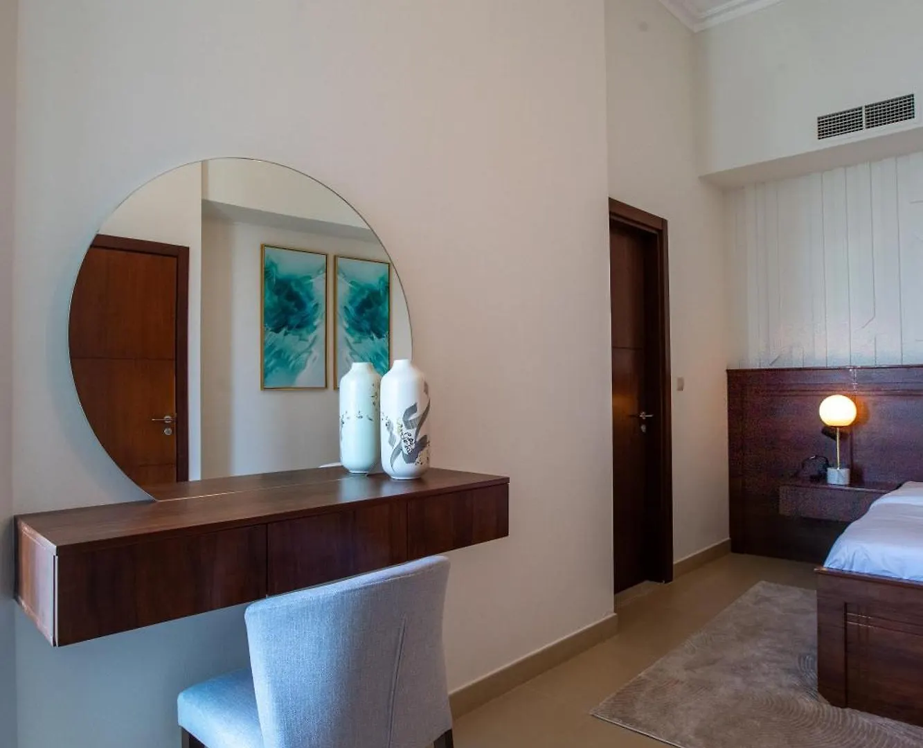 Dubai Mall Direct Access Apartment - Burj Vista