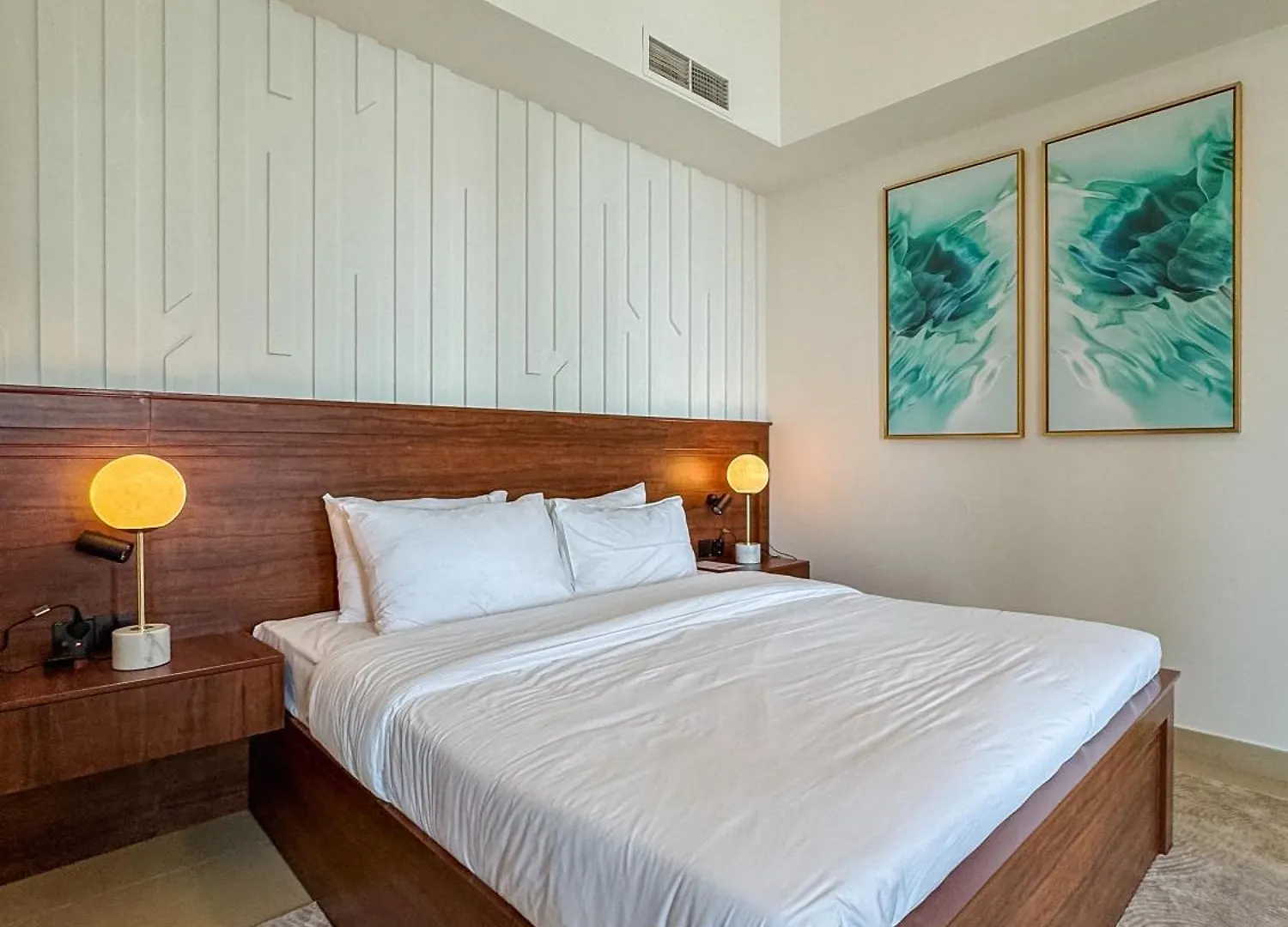 Dubai Mall Direct Access Apartment - Burj Vista