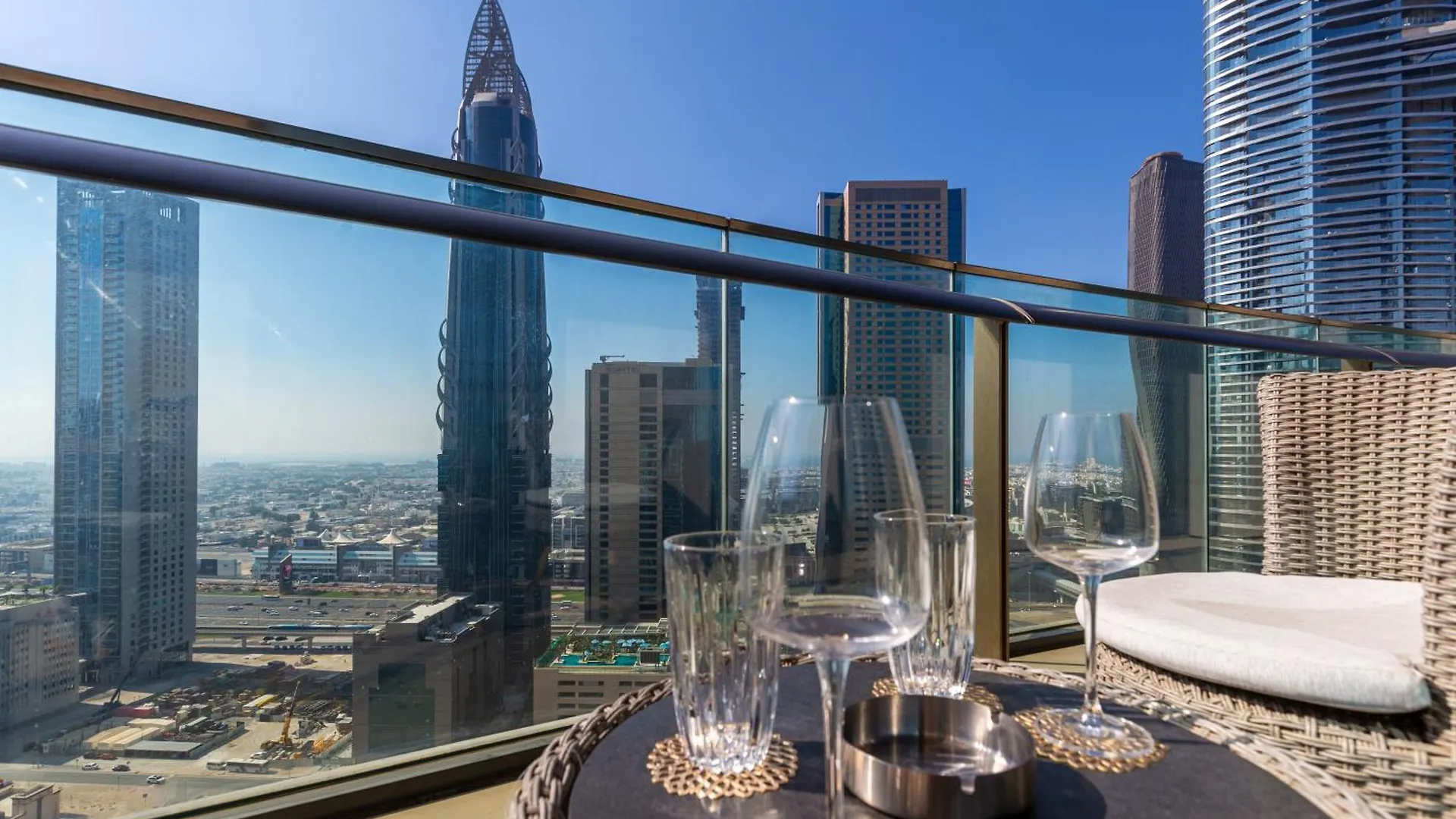 Dubai Mall Direct Access Apartment - Burj Vista United Arab Emirates