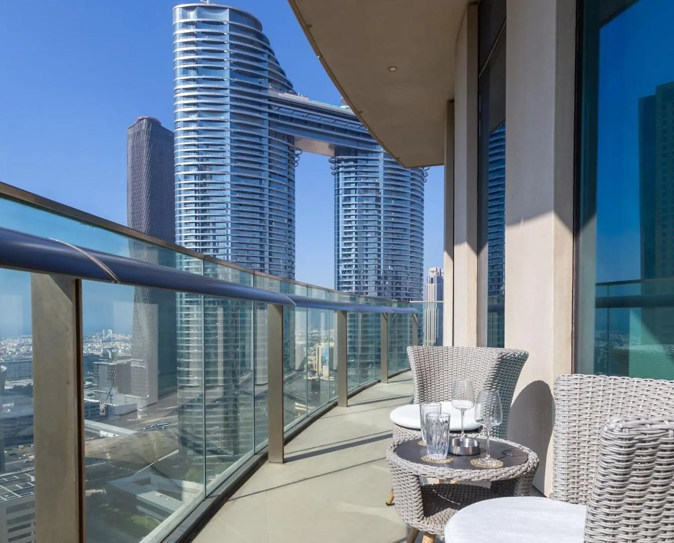 Dubai Mall Direct Access Apartment - Burj Vista 0*,